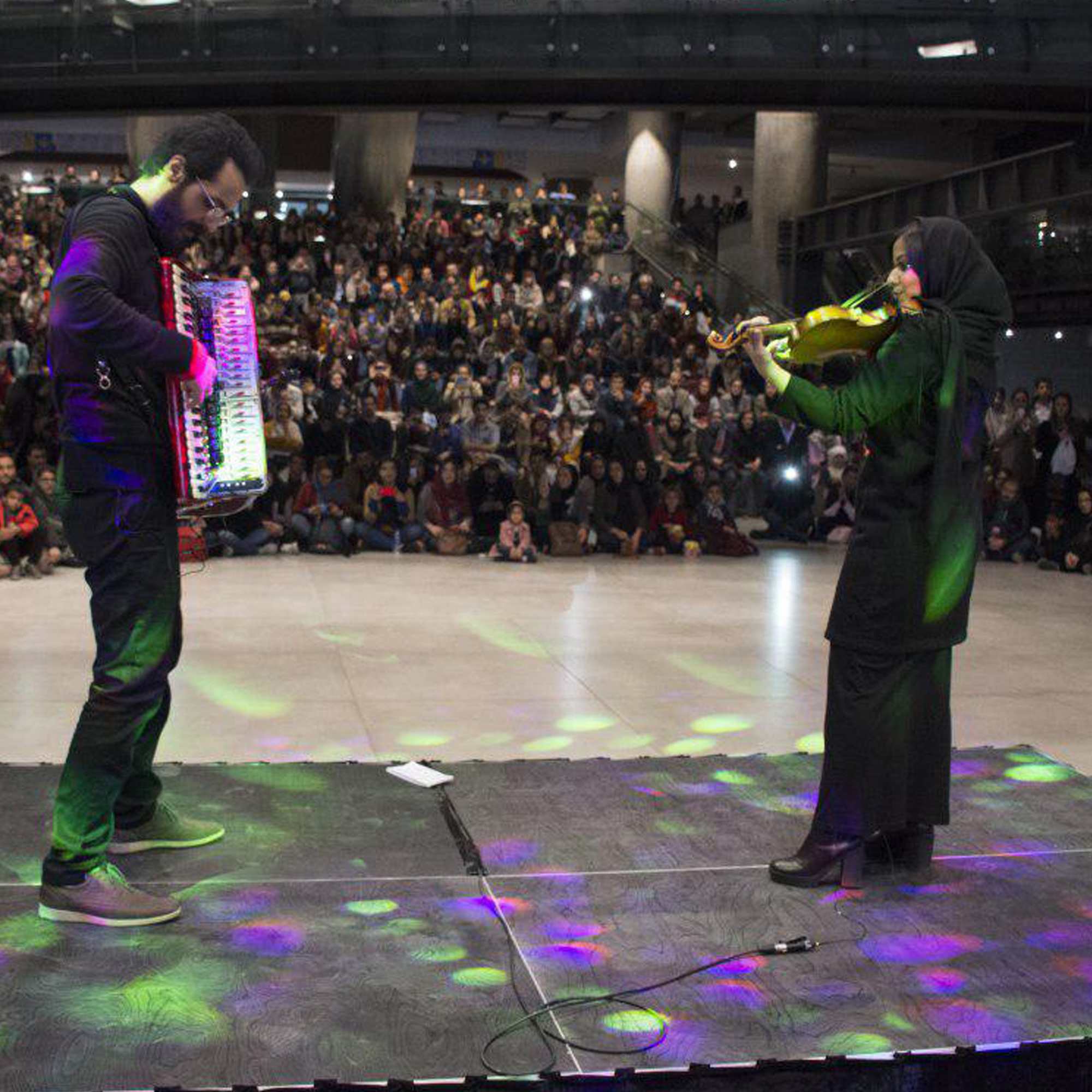 دو نوازی اکاردئون و ویلون